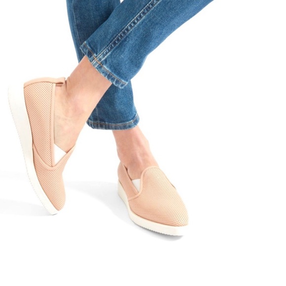 Everlane Perforated Leather Tan Street Shoe - Picture 1 of 8
